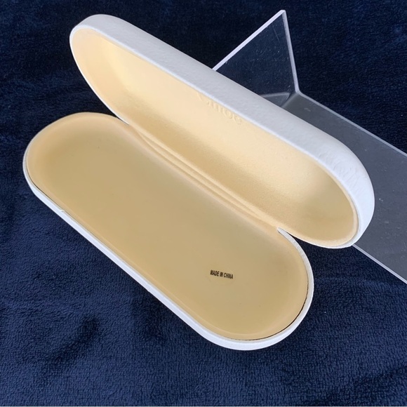 CHLOE Sunglasses Case White Faux Leather Metal Feet On Bottom Logo Plate Luxury - Picture 7 of 13